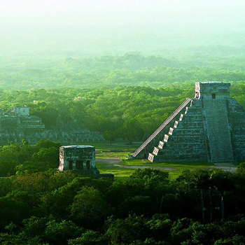 Chichén Itzá Tour Básico - Cancún Bay